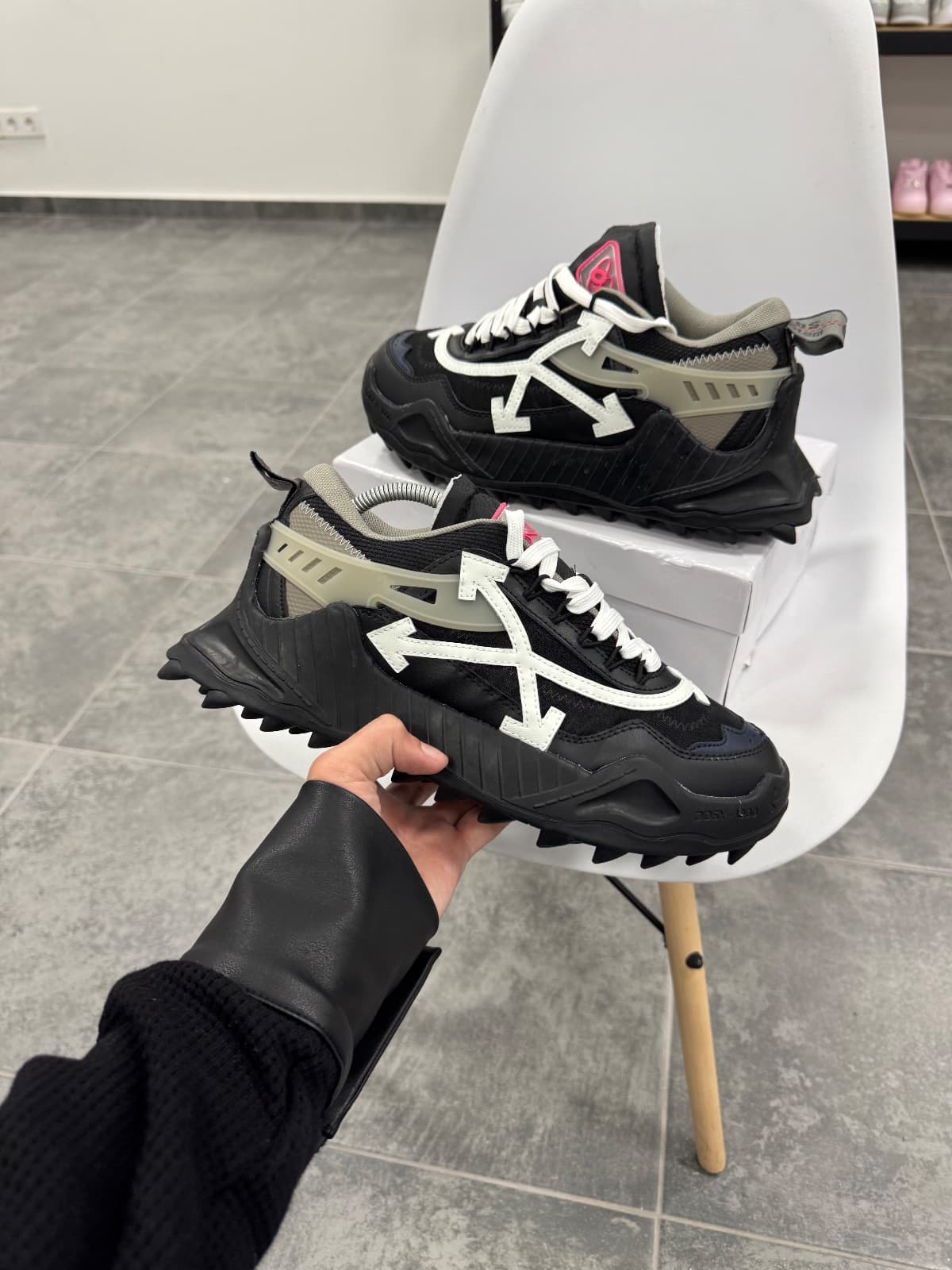 Off-White Odsy-1000 — 2