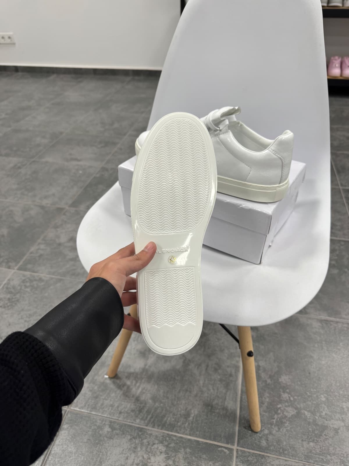Balenciaga Arena Low — 4