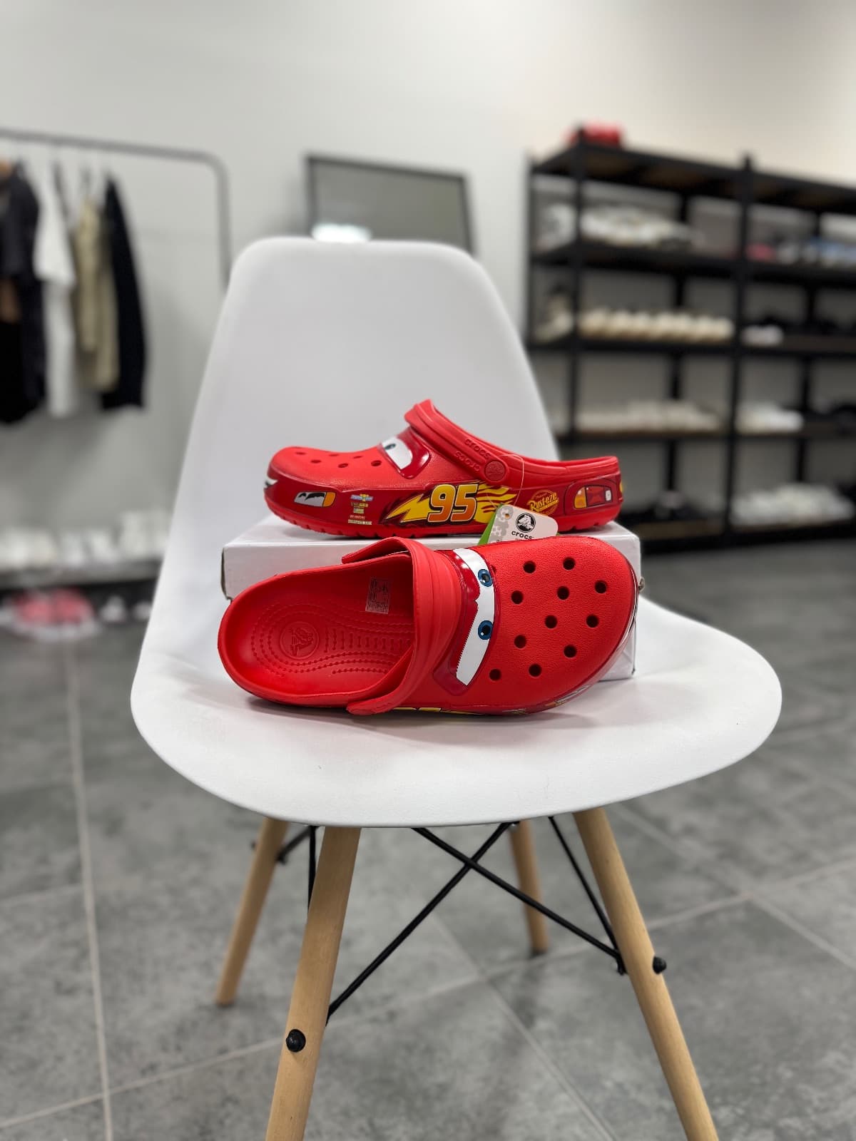 Cars x Crocs Classic Clog “Lightning McQueen” — 1