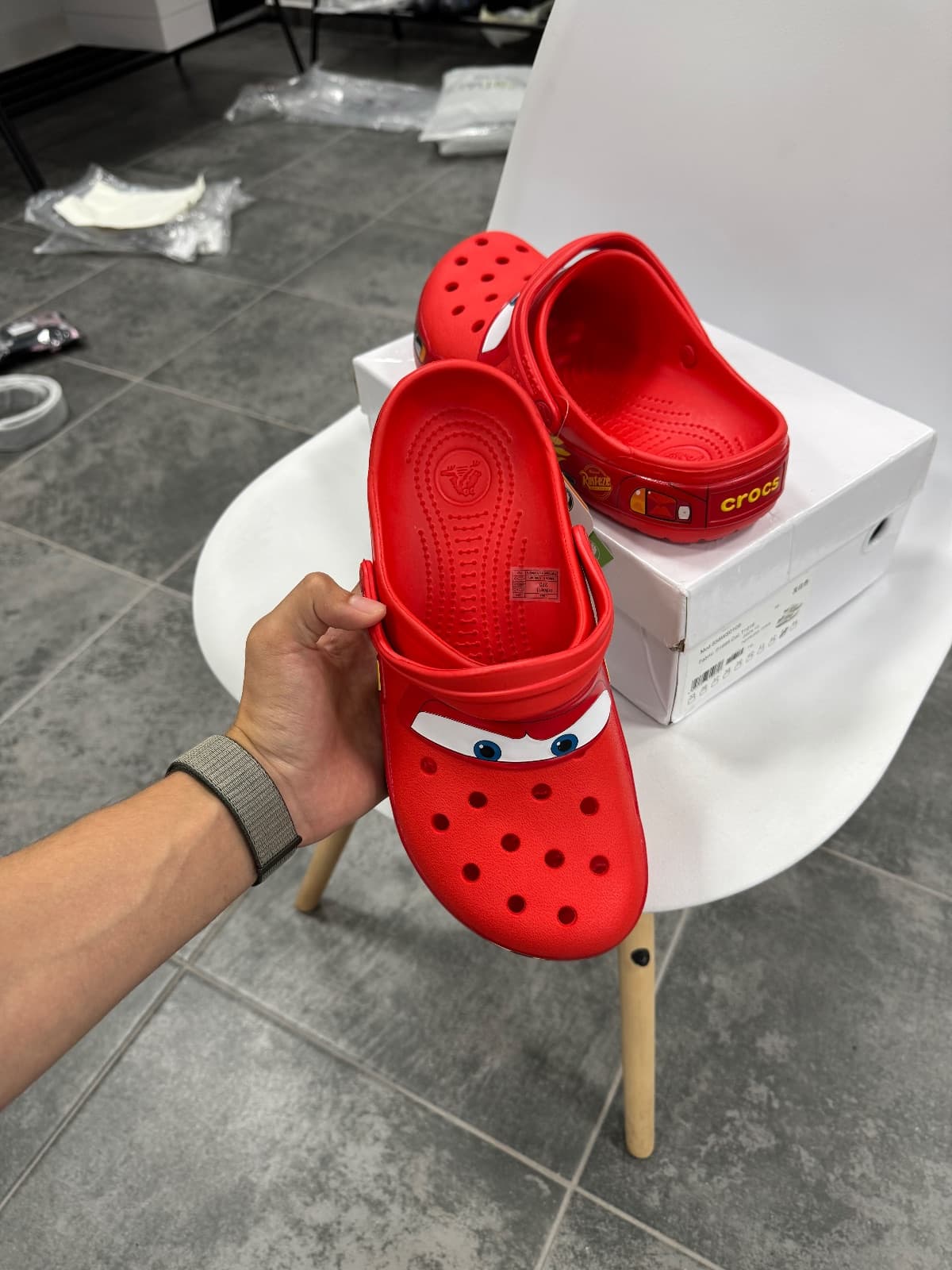 Cars x Crocs Classic Clog “Lightning McQueen” — 3